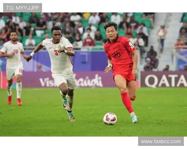 中国与印度男足激战正酣直播全程回顾与精彩瞬间分析