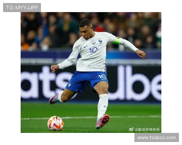 姆巴佩领衔法国队冲击世界杯冠军新征程展现足球天赋与团队精神